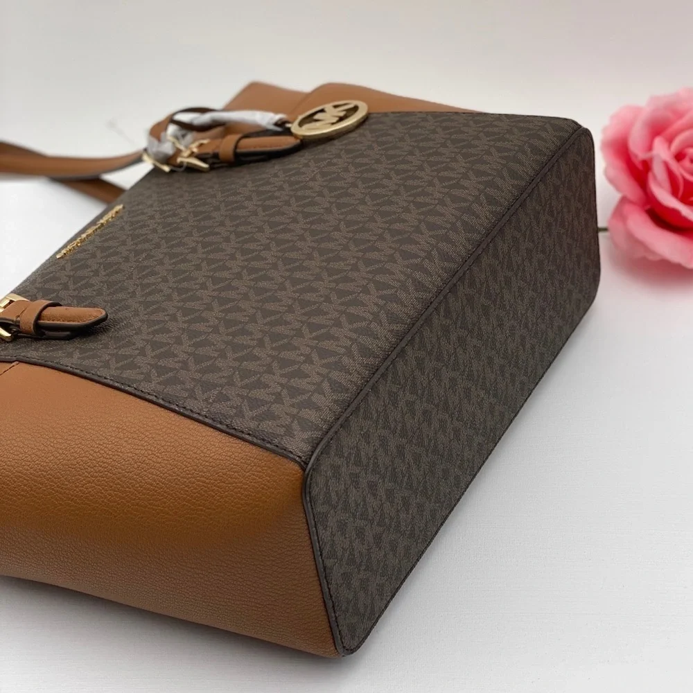 Michael Kors Charlotte LG TZ Tote Sig Brown